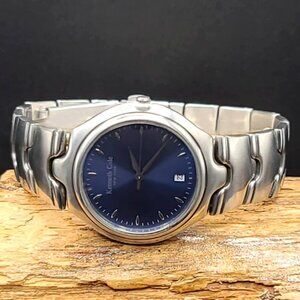 Kenneth Cole Classy Gentlemans Quartz Analog Watch With Date Display at 6 Positi